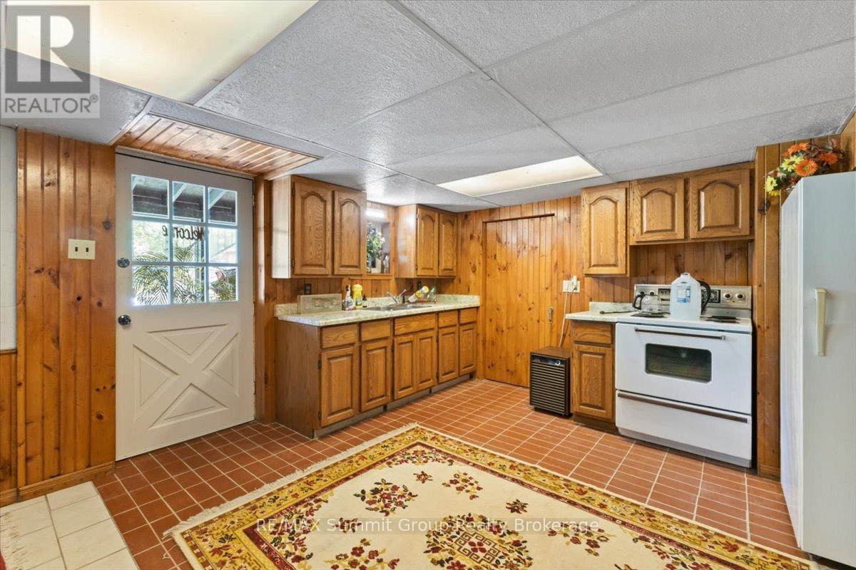 774549 Highway 10 Property Photo 30