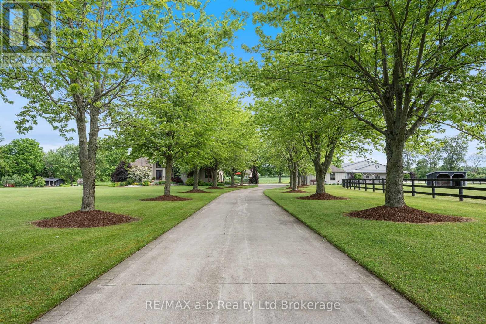 55226 Best Line Property Photo 7