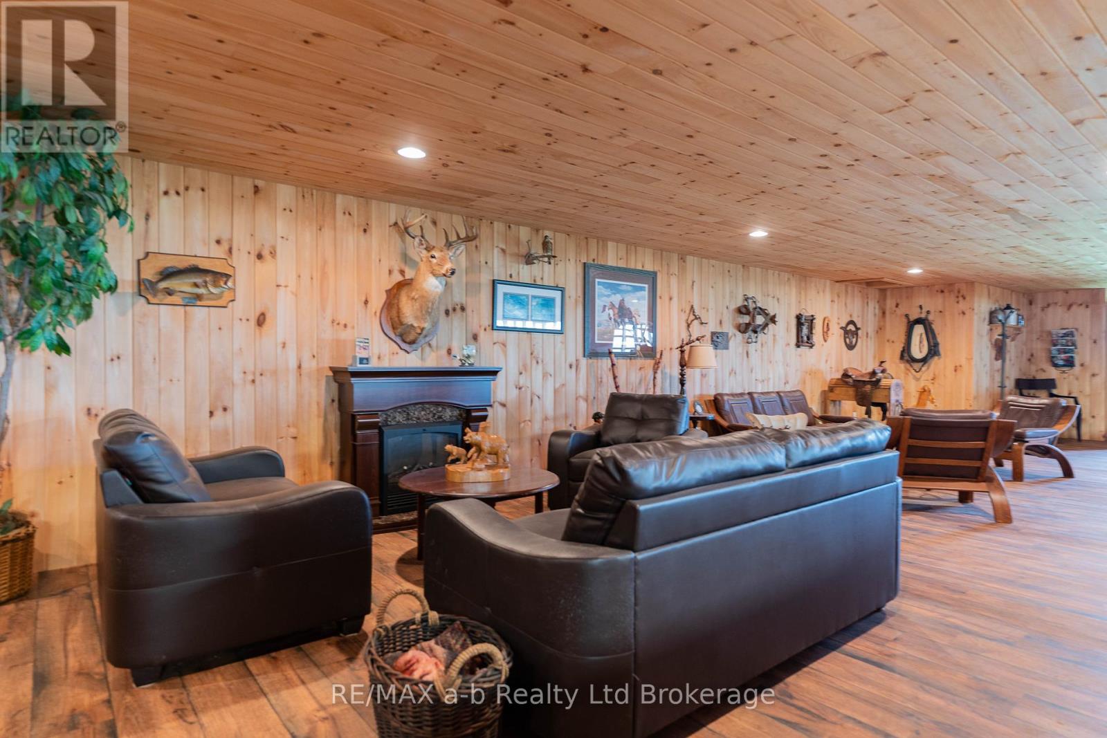 55226 Best Line Property Photo 44