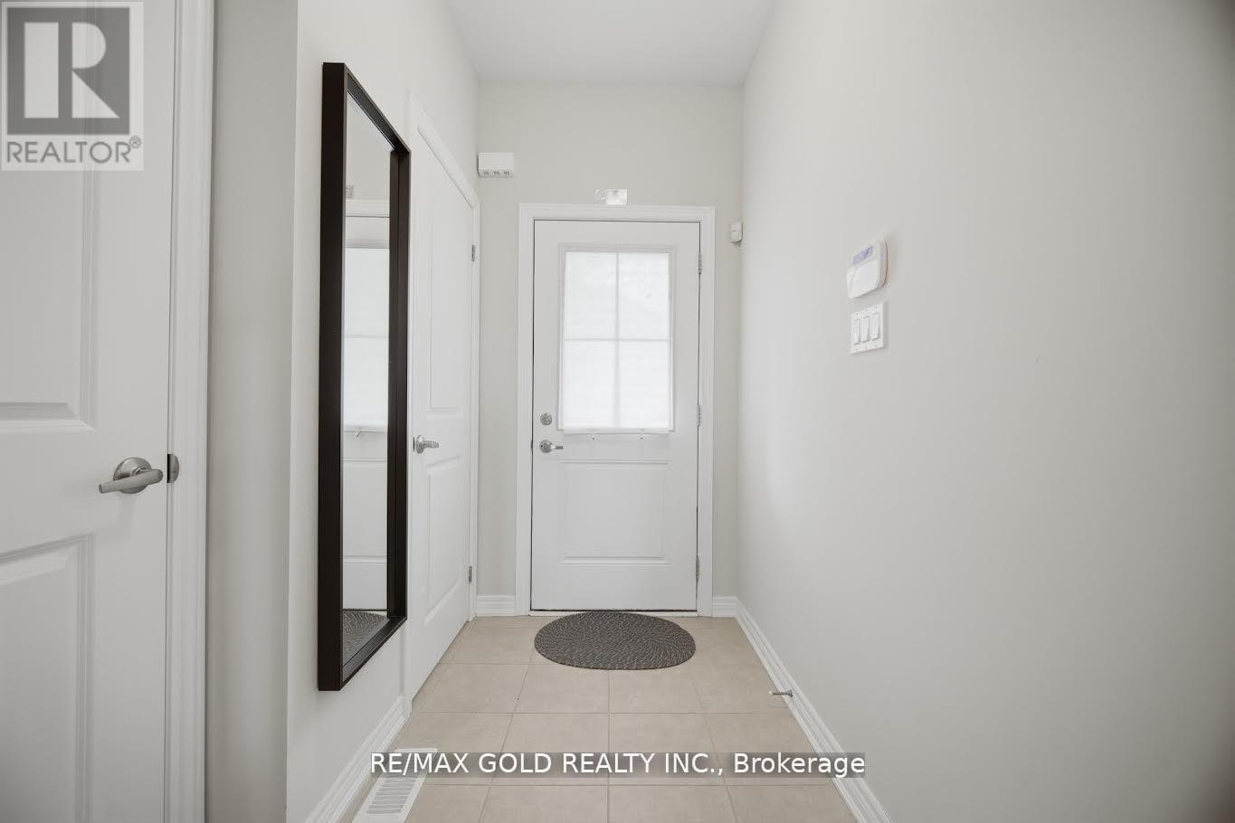 2 - 30 Mia Drive Property Photo 5