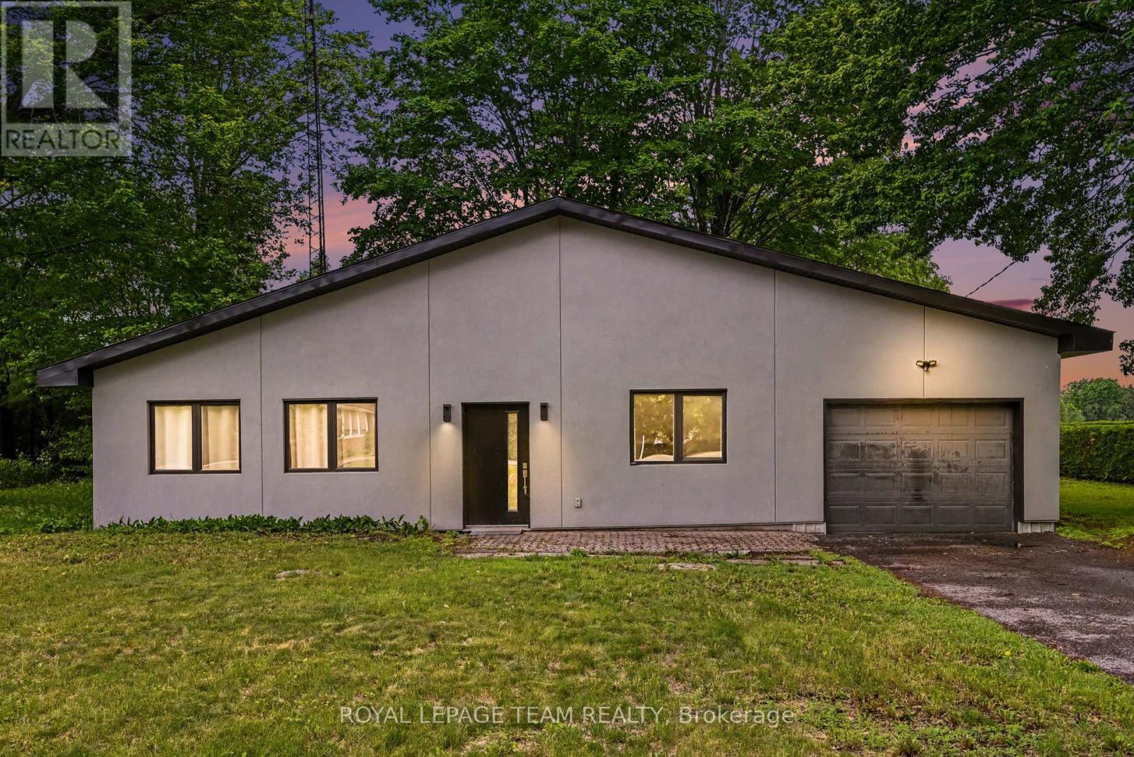 12284 County Road 18 Road Property Photo 1