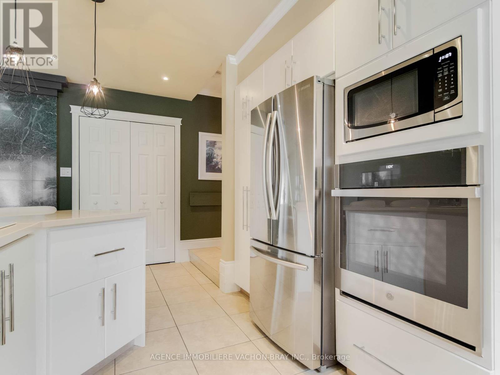 21050 Juniper Avenue Property Photo 5