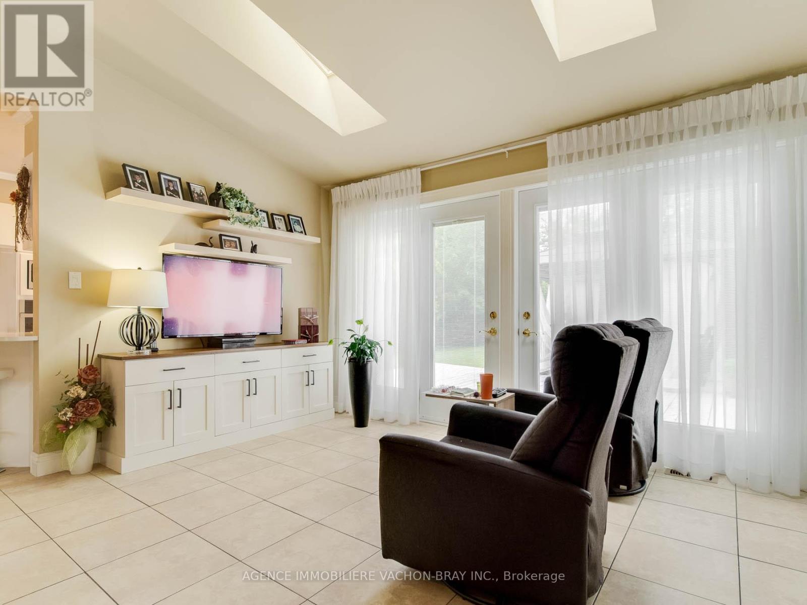 21050 Juniper Avenue Property Photo 14
