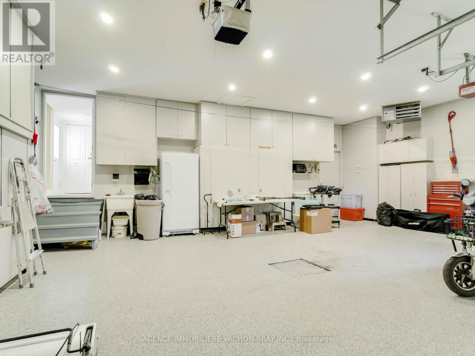 21050 Juniper Avenue Property Photo 28