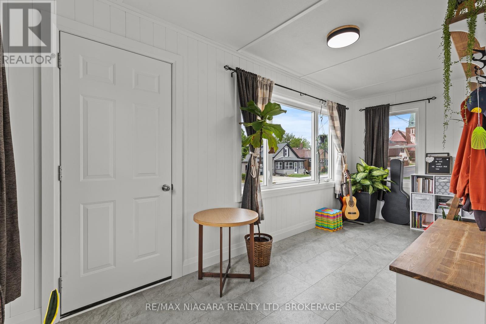 47 Sullivan Avenue Property Photo 32