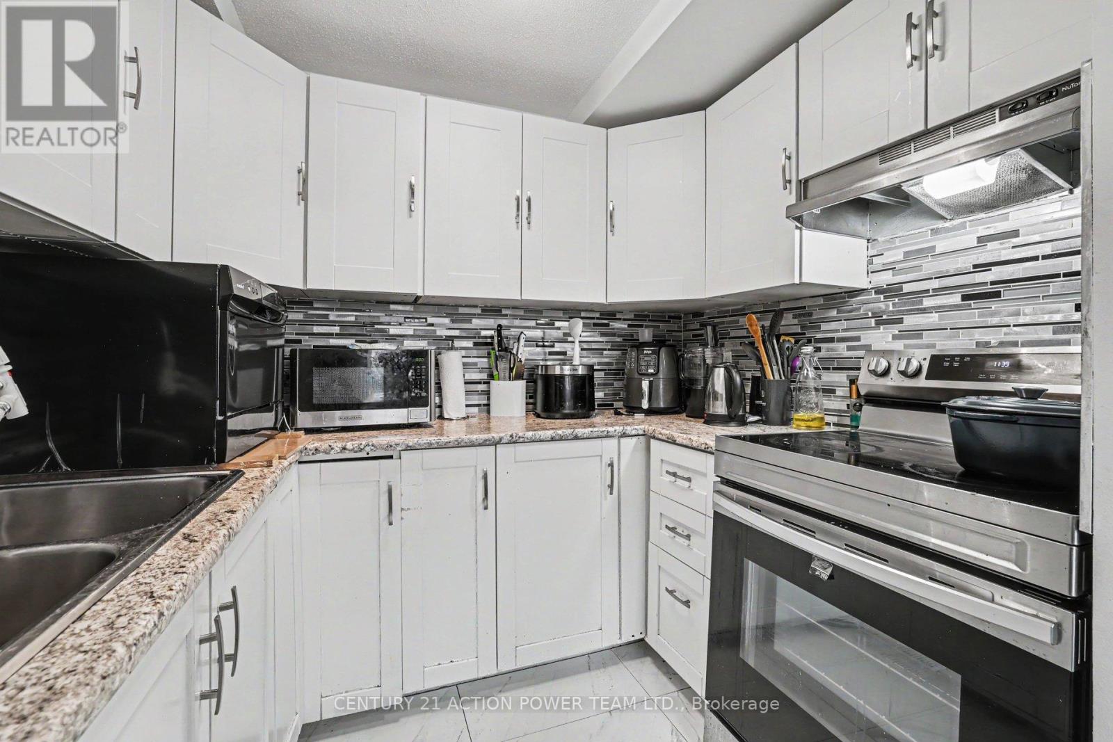 76 - 48 Sumac Street Property Photo 11