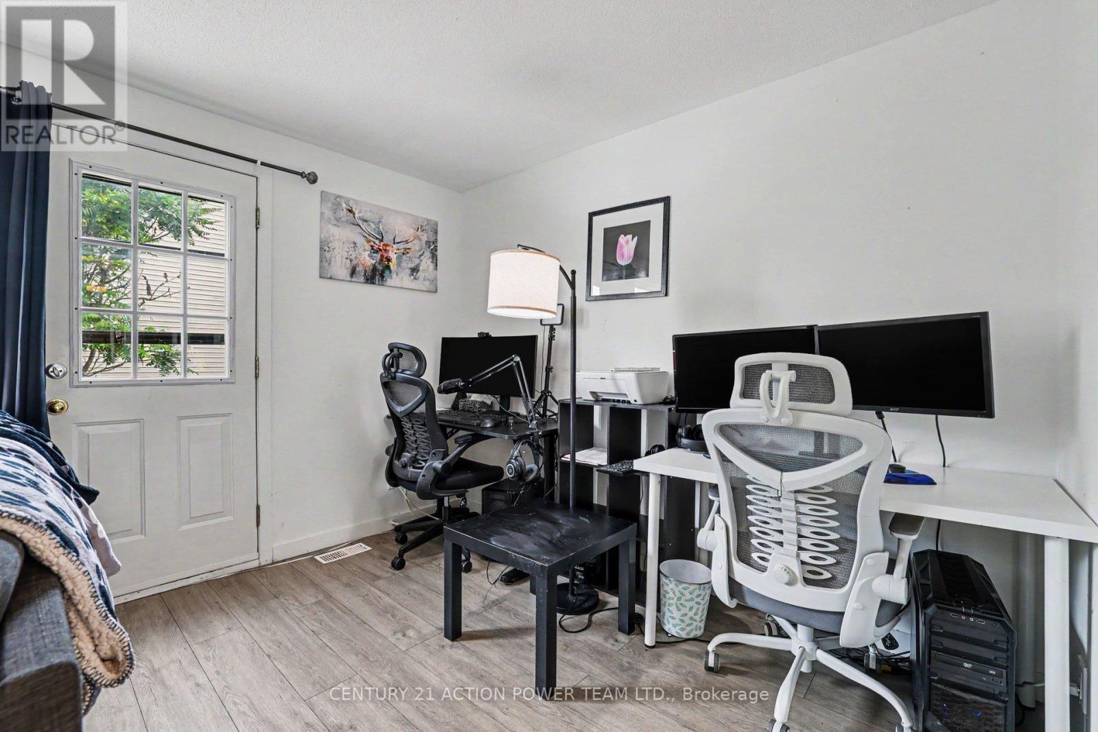 76 - 48 Sumac Street Property Photo 15