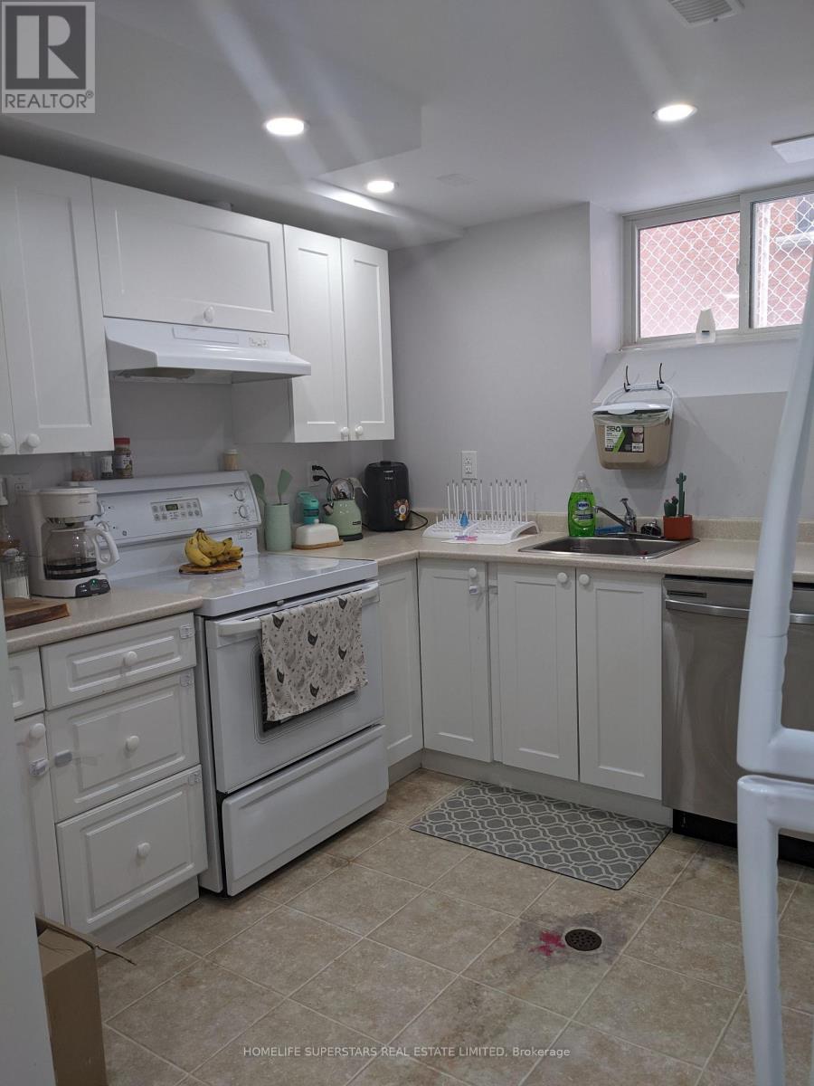 2 Hoddle Crescent Property Photo 4