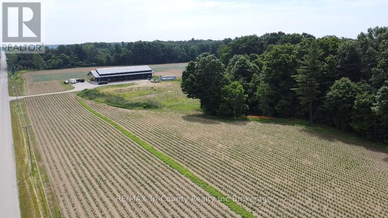 49975 Vienna Line Property Photo 2