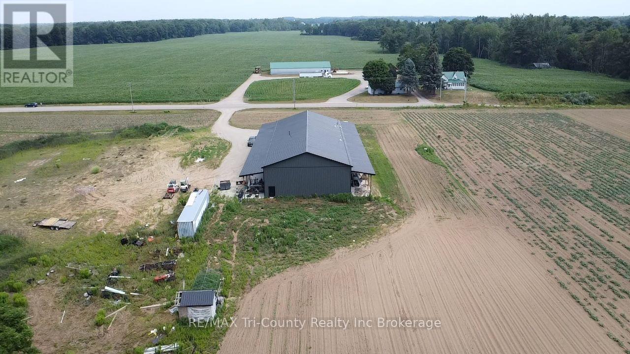 49975 Vienna Line Property Photo 9