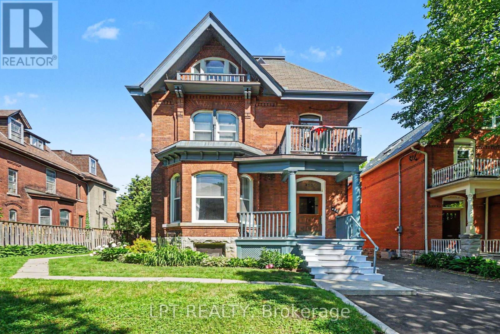 475 Maclaren Street Property Photo 1