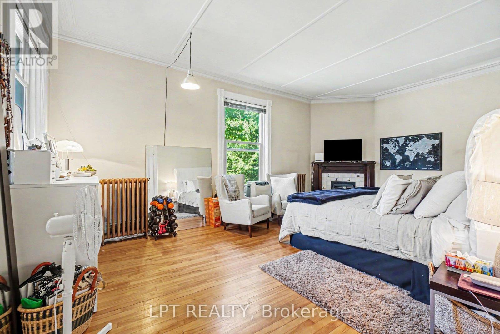 475 Maclaren Street Property Photo 9