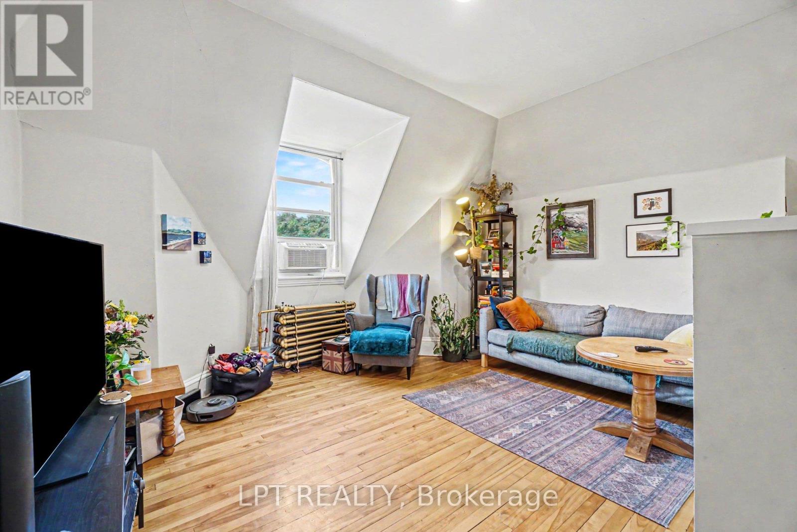 475 Maclaren Street Property Photo 18