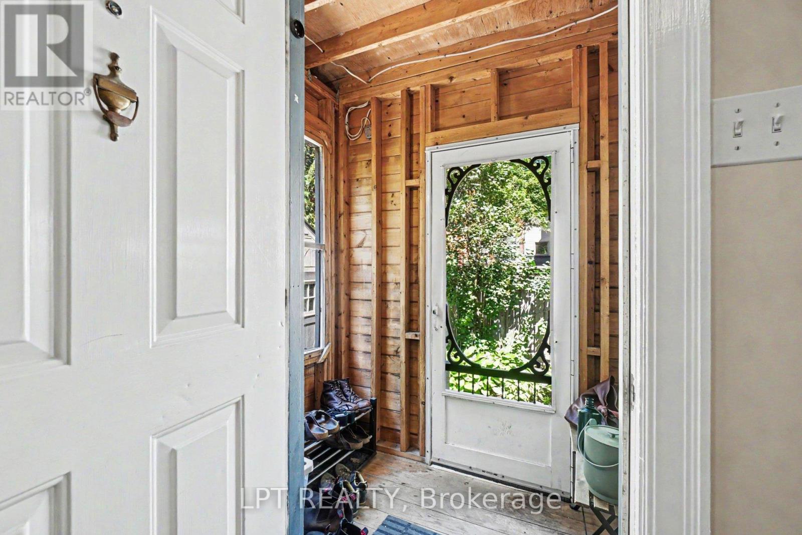 475 Maclaren Street Property Photo 27