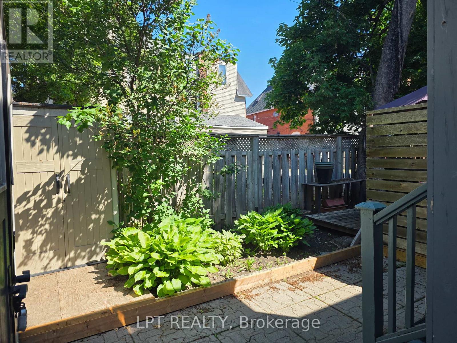 475 Maclaren Street Property Photo 37