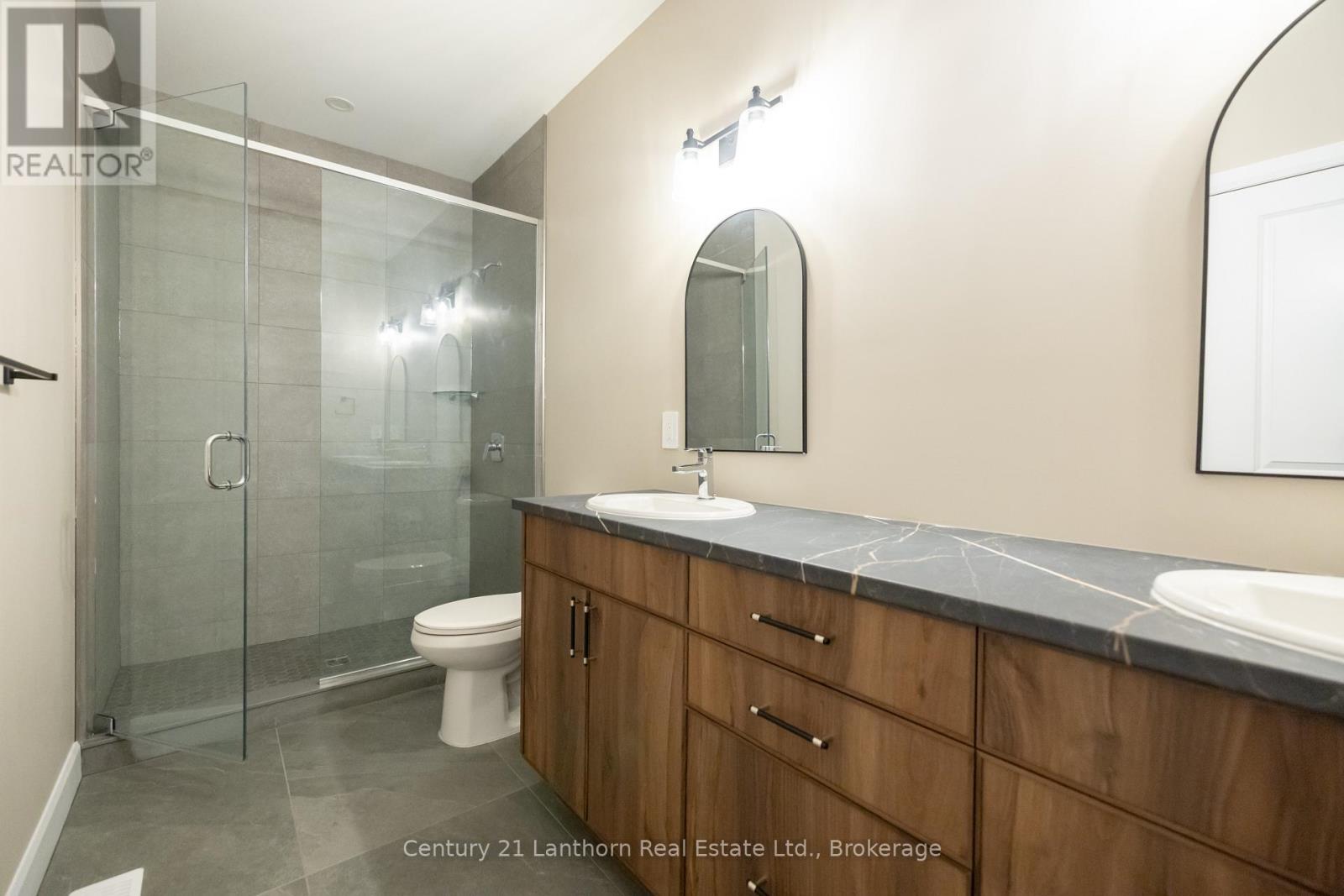 76 Hastings Park Drive Property Photo 11