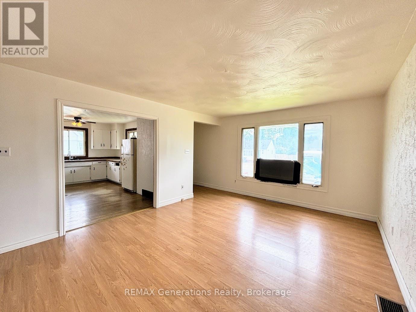 55 Neebig Avenue Property Photo 3