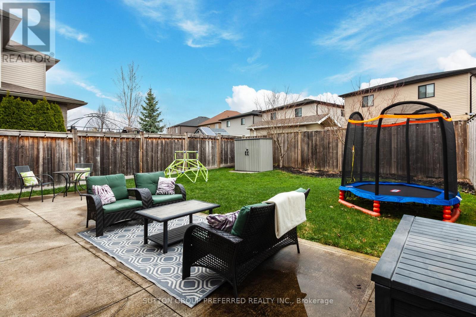 6685 Navin Crescent Property Photo 5