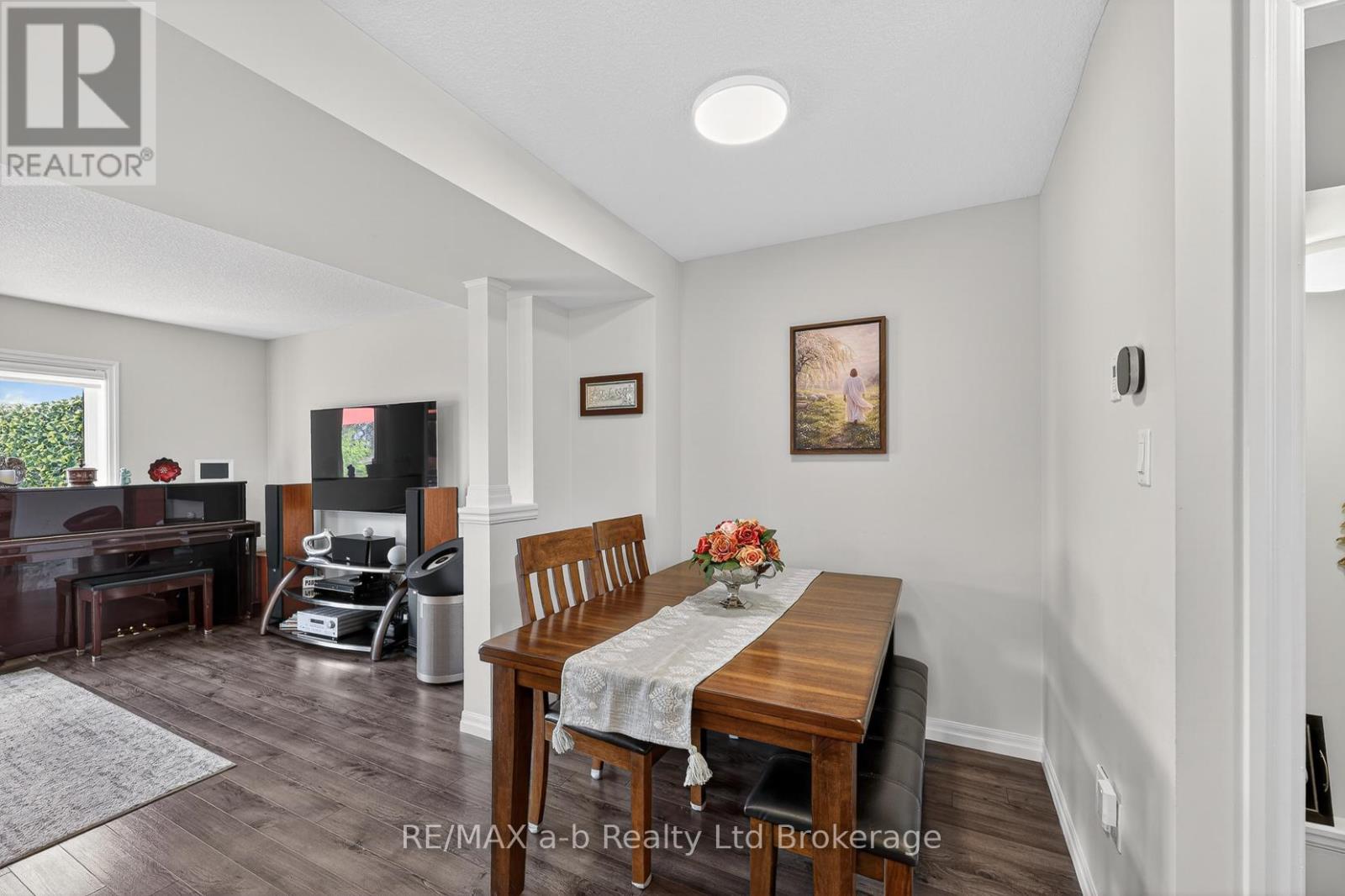 28 - 175 Ingersoll Street N Property Photo 18