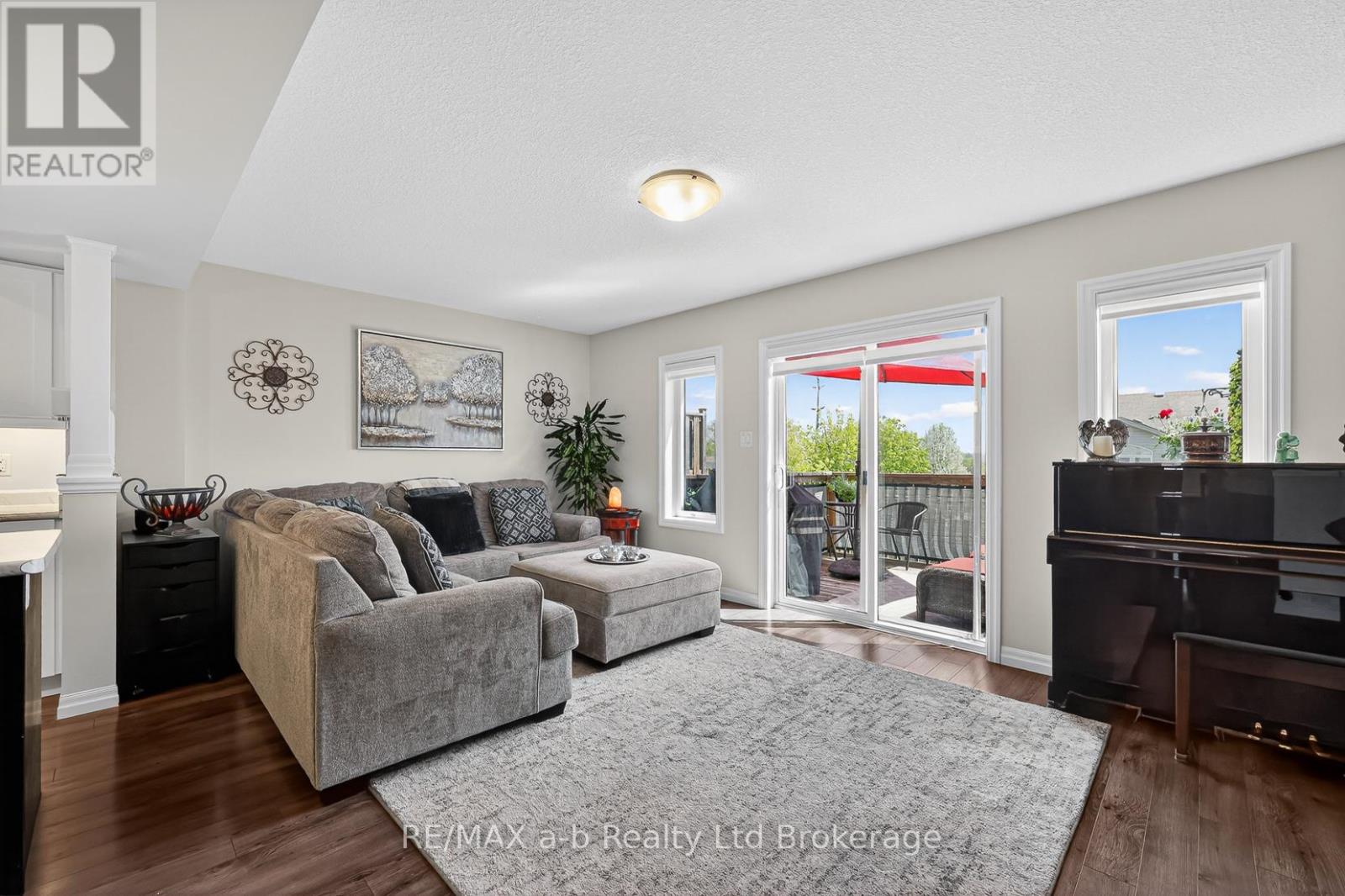 28 - 175 Ingersoll Street N Property Photo 20