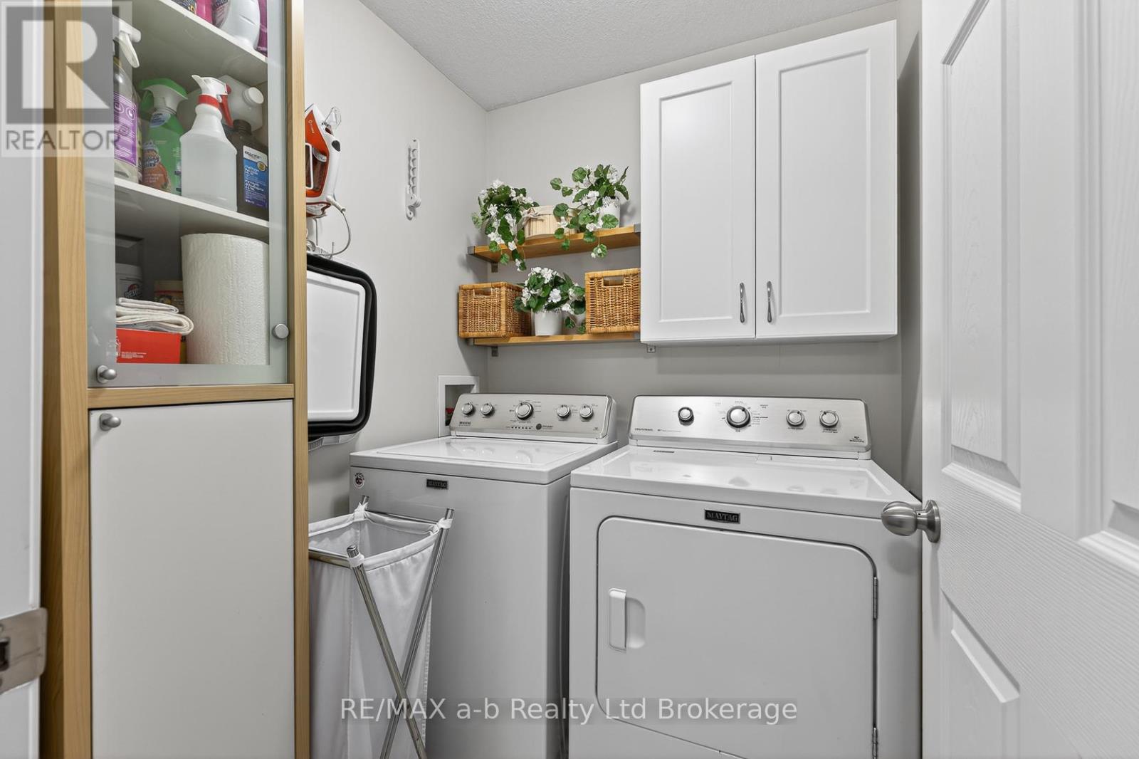 28 - 175 Ingersoll Street N Property Photo 30
