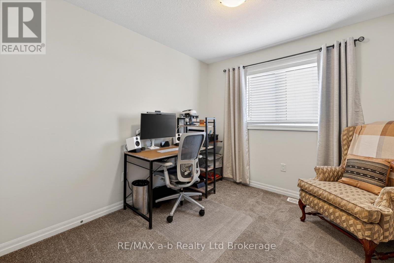 28 - 175 Ingersoll Street N Property Photo 31