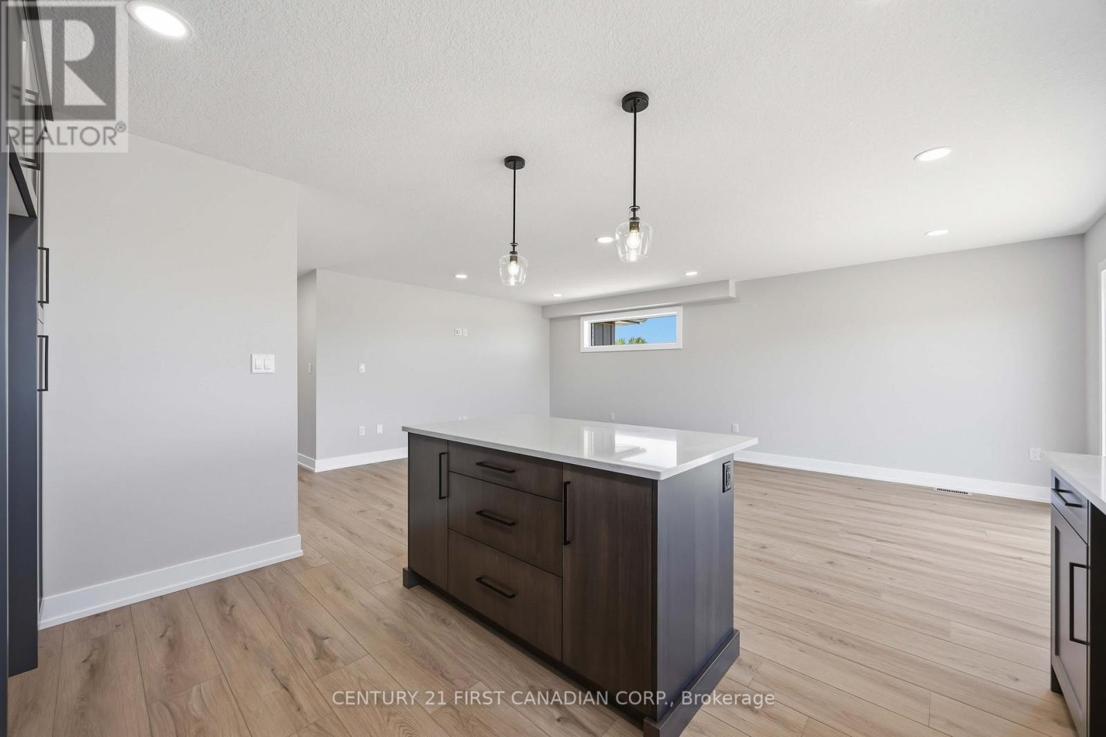 638 Ketter Way Property Photo 12