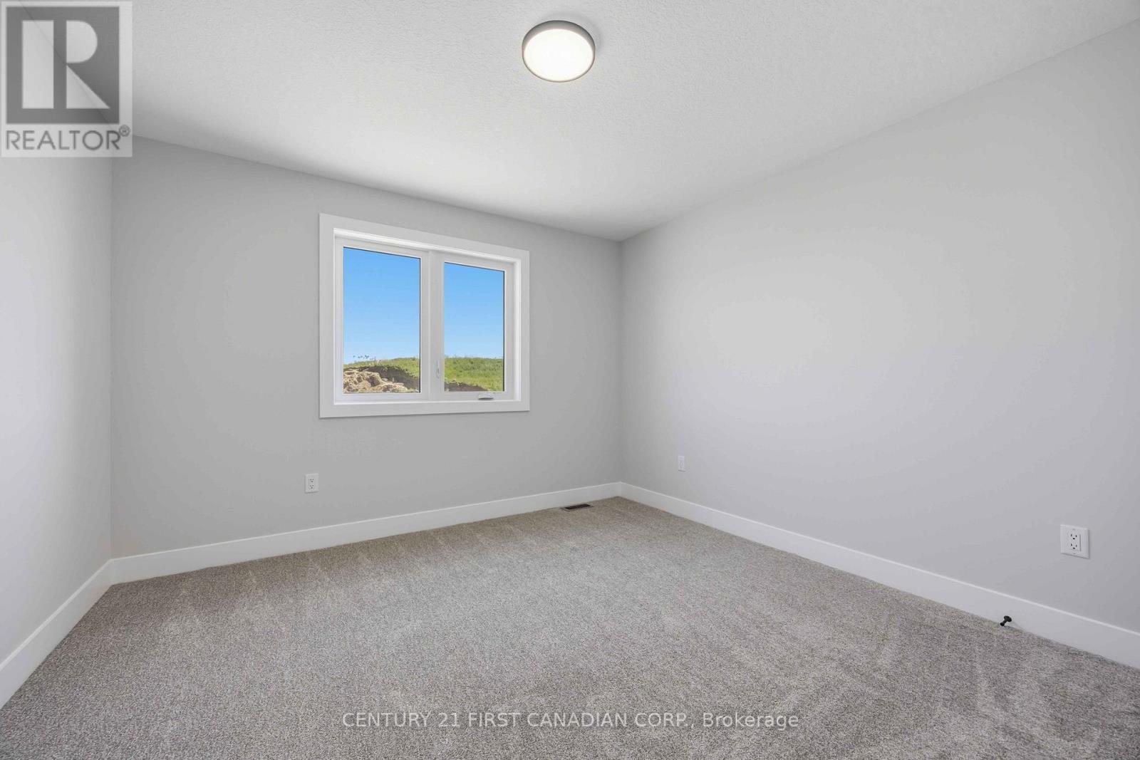 638 Ketter Way Property Photo 14