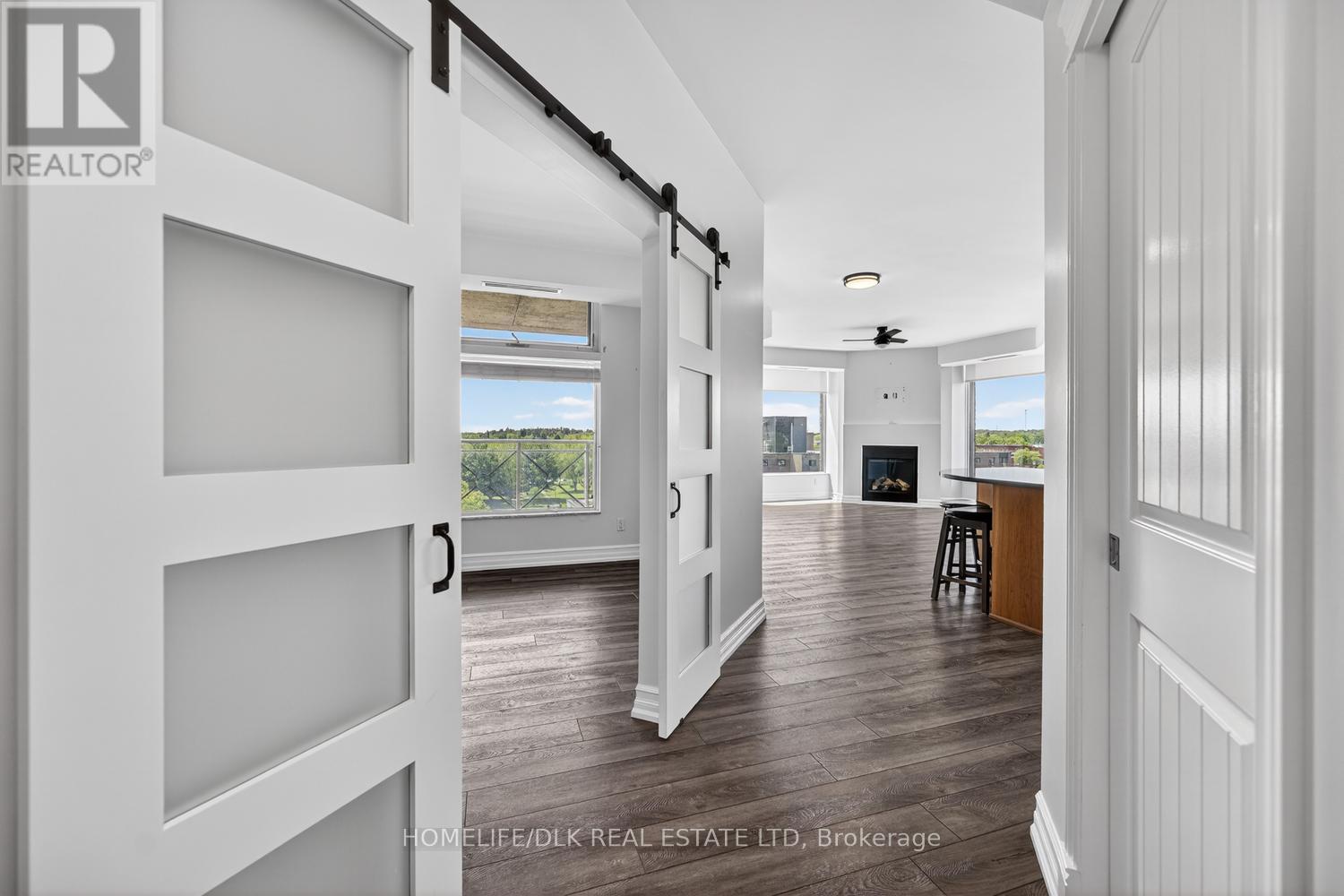 804 - 15 St Andrew Street Property Photo 3
