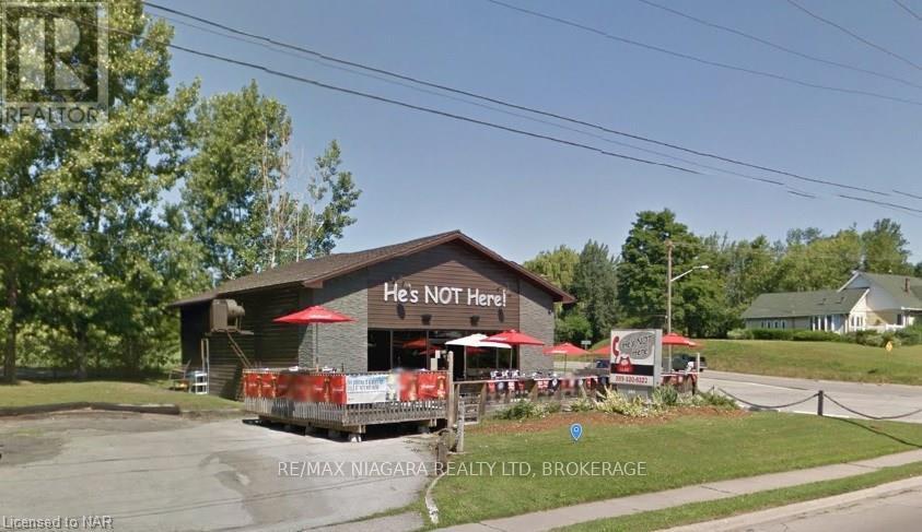 365 Niagara Boulevard Property Photo 1