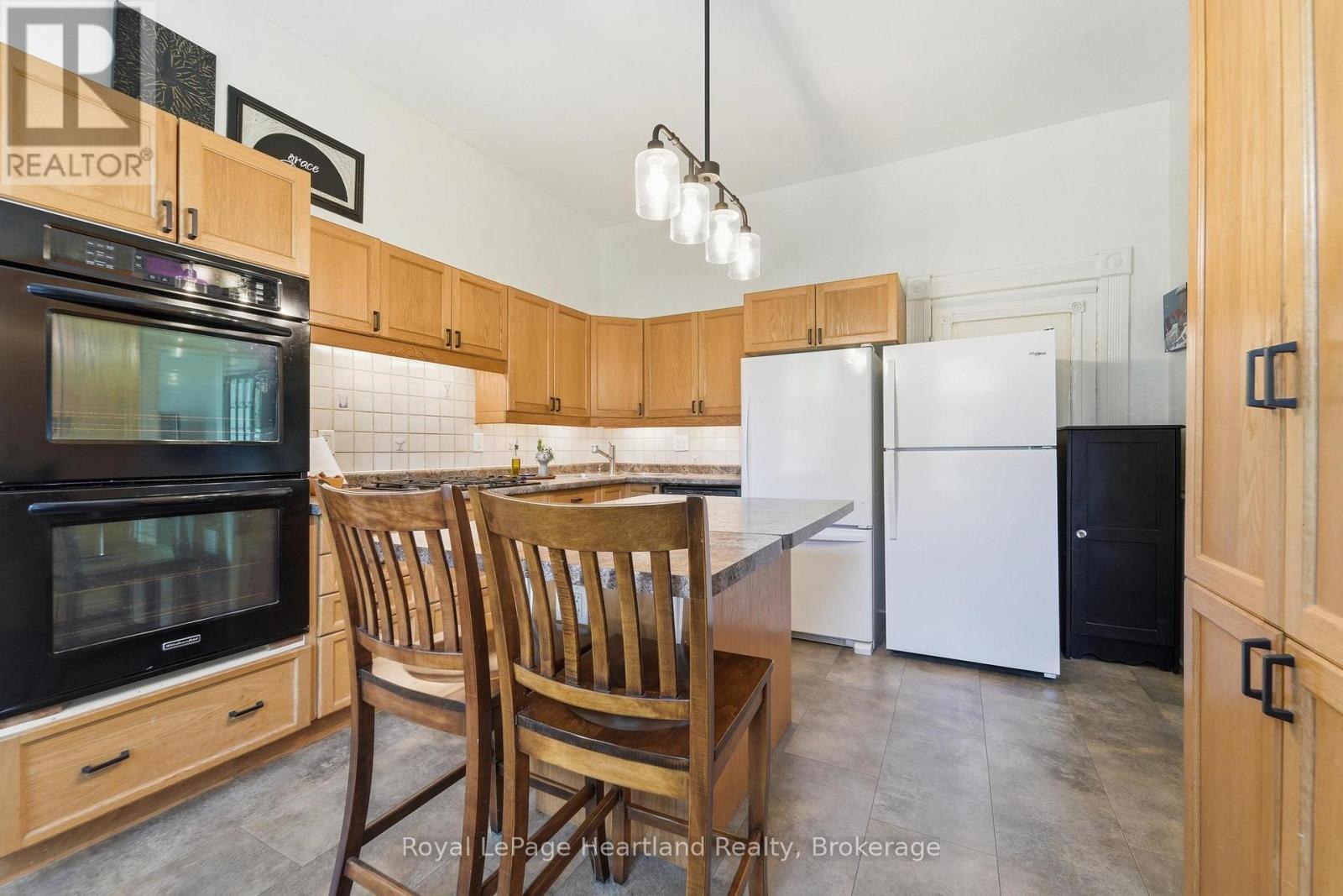 72 Colborne Street Property Photo 8