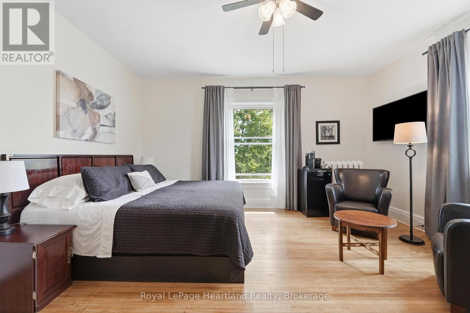 72 Colborne Street Property Photo 28
