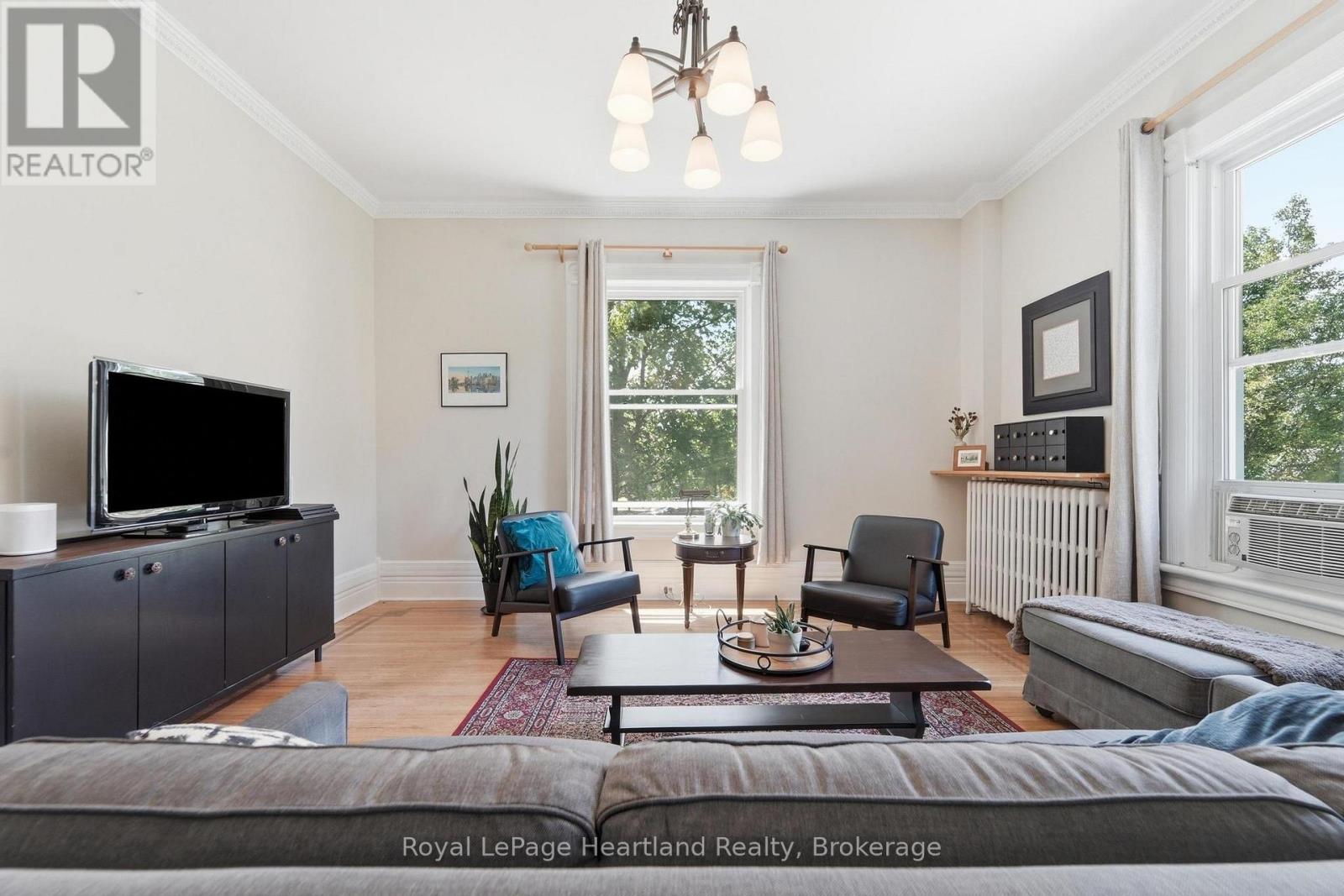 72 Colborne Street Property Photo 6