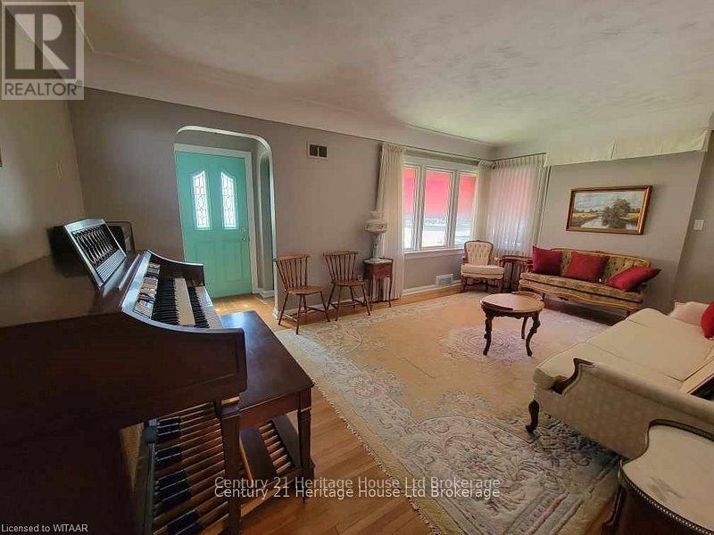 10 Joseph Street Property Photo 13