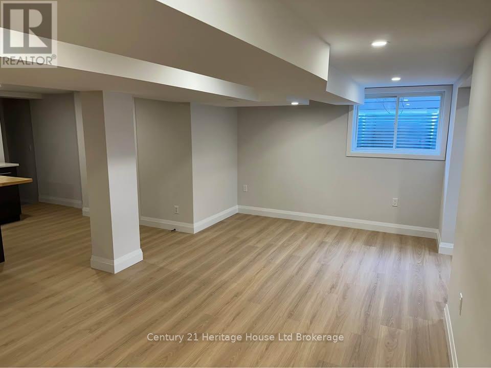 10 Joseph Street Property Photo 20