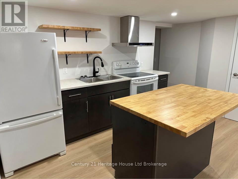 10 Joseph Street Property Photo 23
