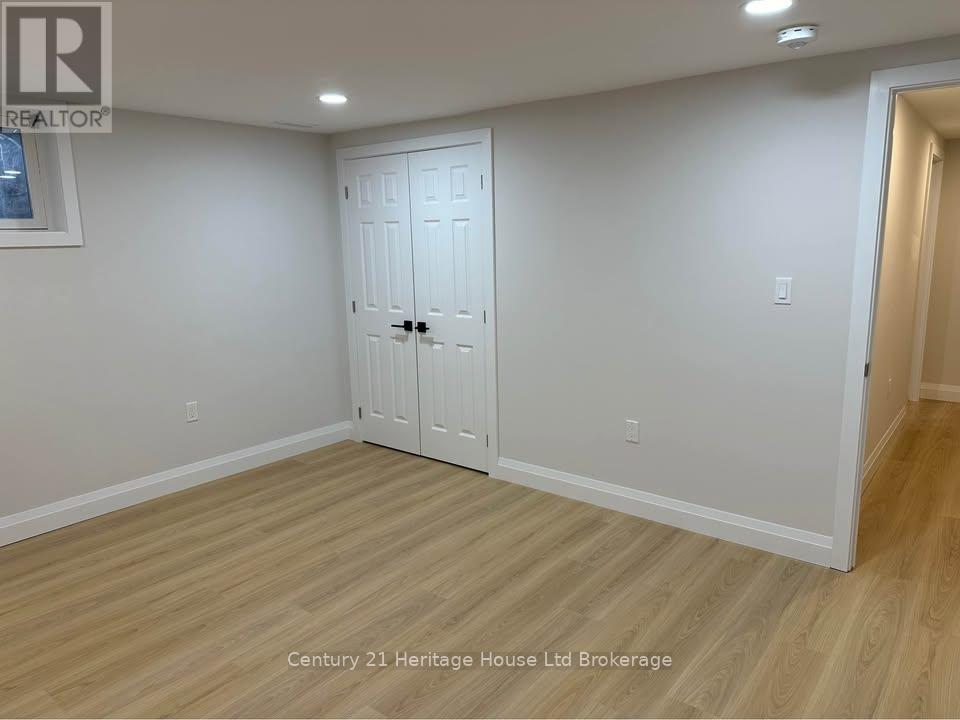10 Joseph Street Property Photo 27
