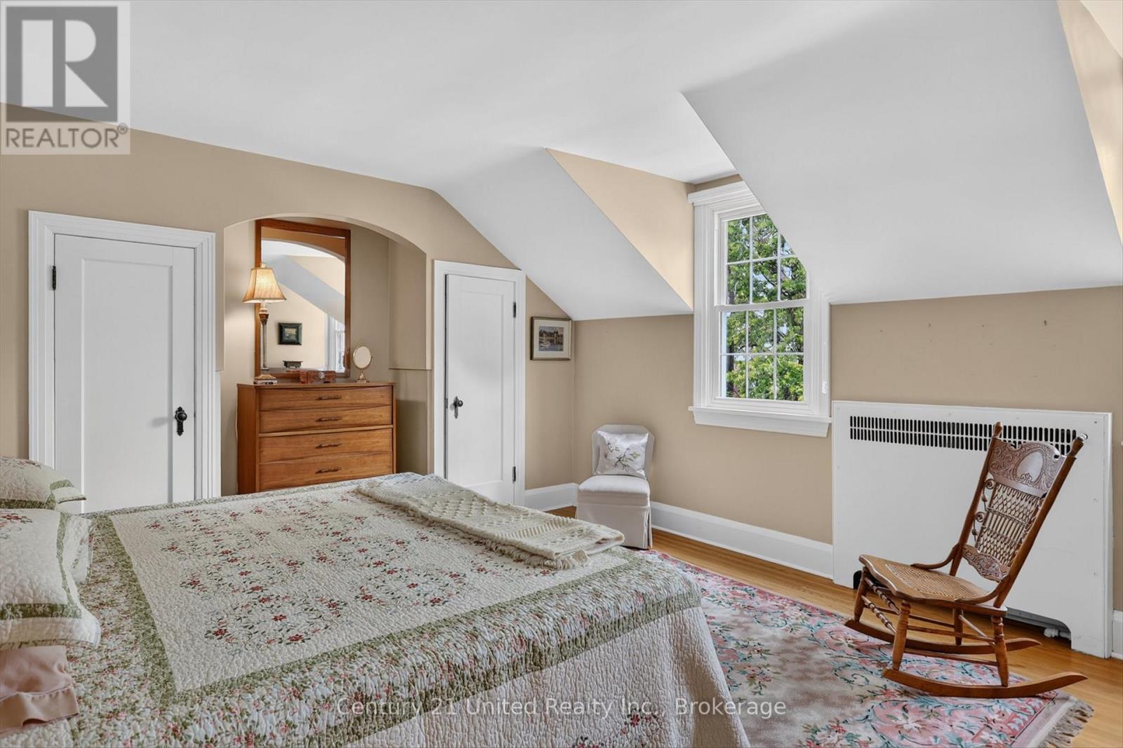 204 O'carroll Avenue Property Photo 16