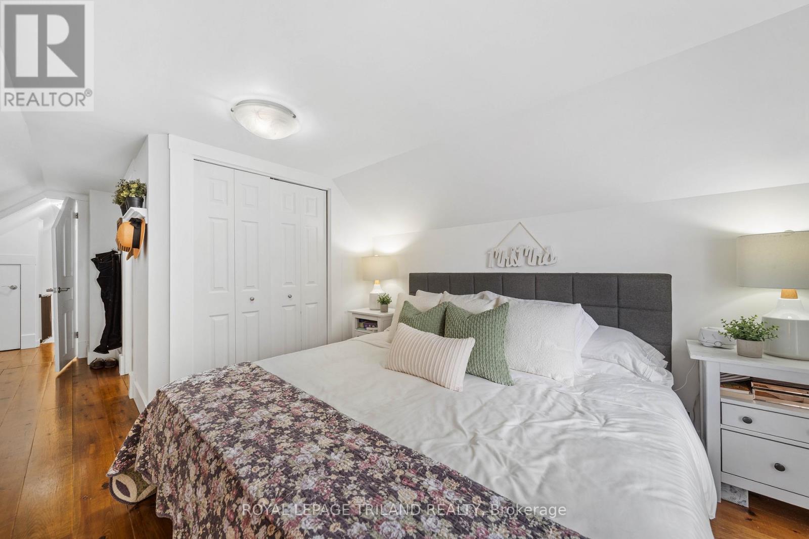 946 Dufferin Avenue Property Photo 21