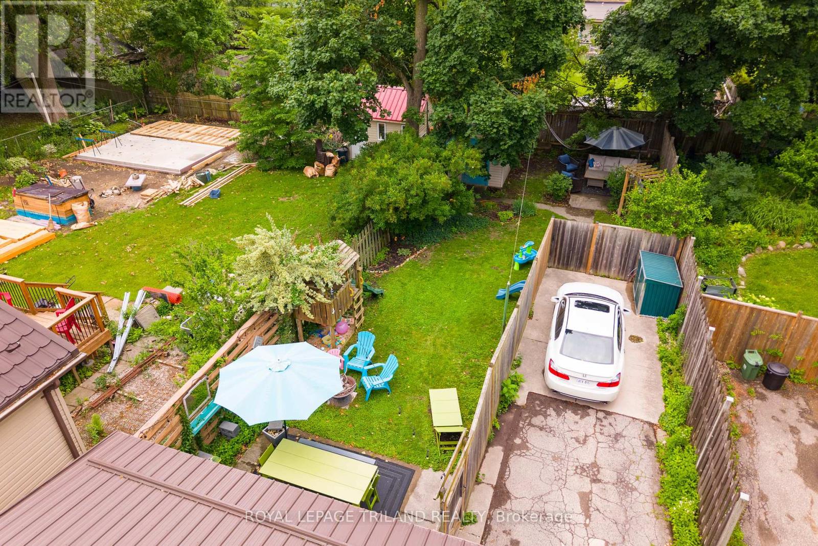 946 Dufferin Avenue Property Photo 26