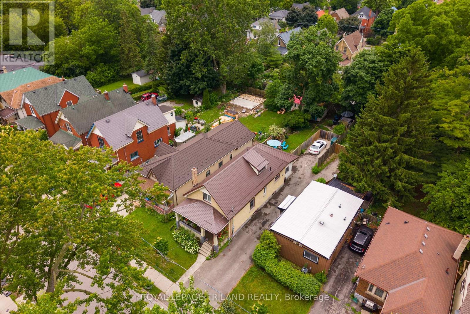 946 Dufferin Avenue Property Photo 34