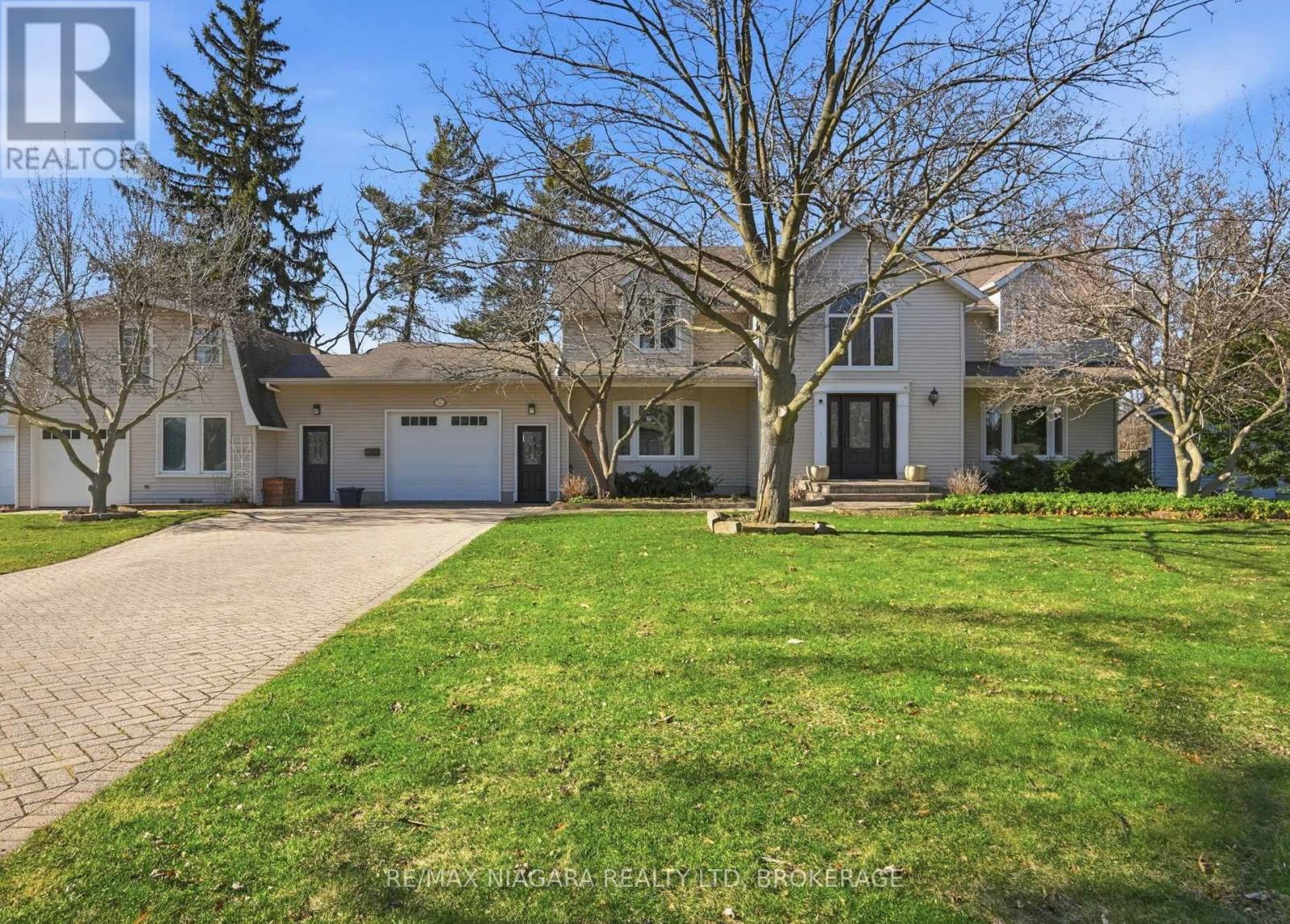 50 Henley Drive Property Photo 1
