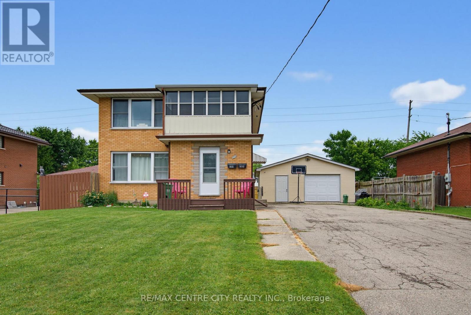 204 Burnside Drive Property Photo 3