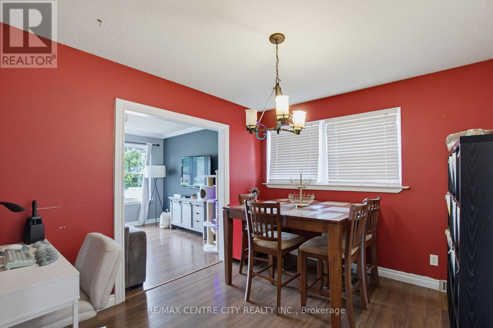 204 Burnside Drive Property Photo 10