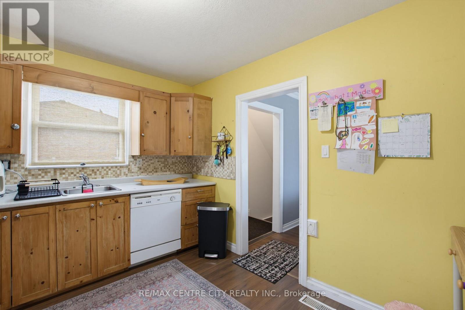 204 Burnside Drive Property Photo 13