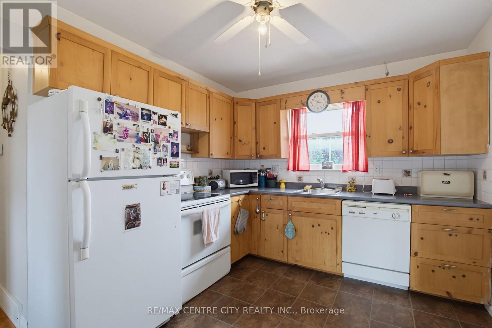 204 Burnside Drive Property Photo 31