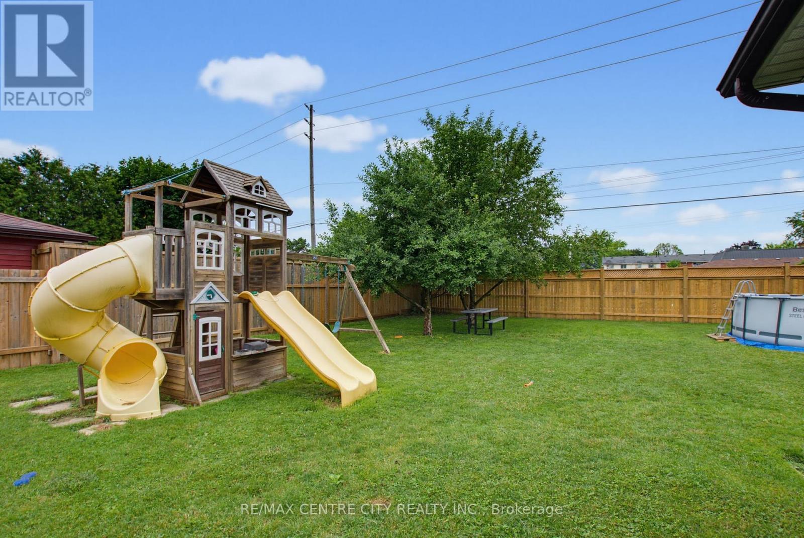 204 Burnside Drive Property Photo 39