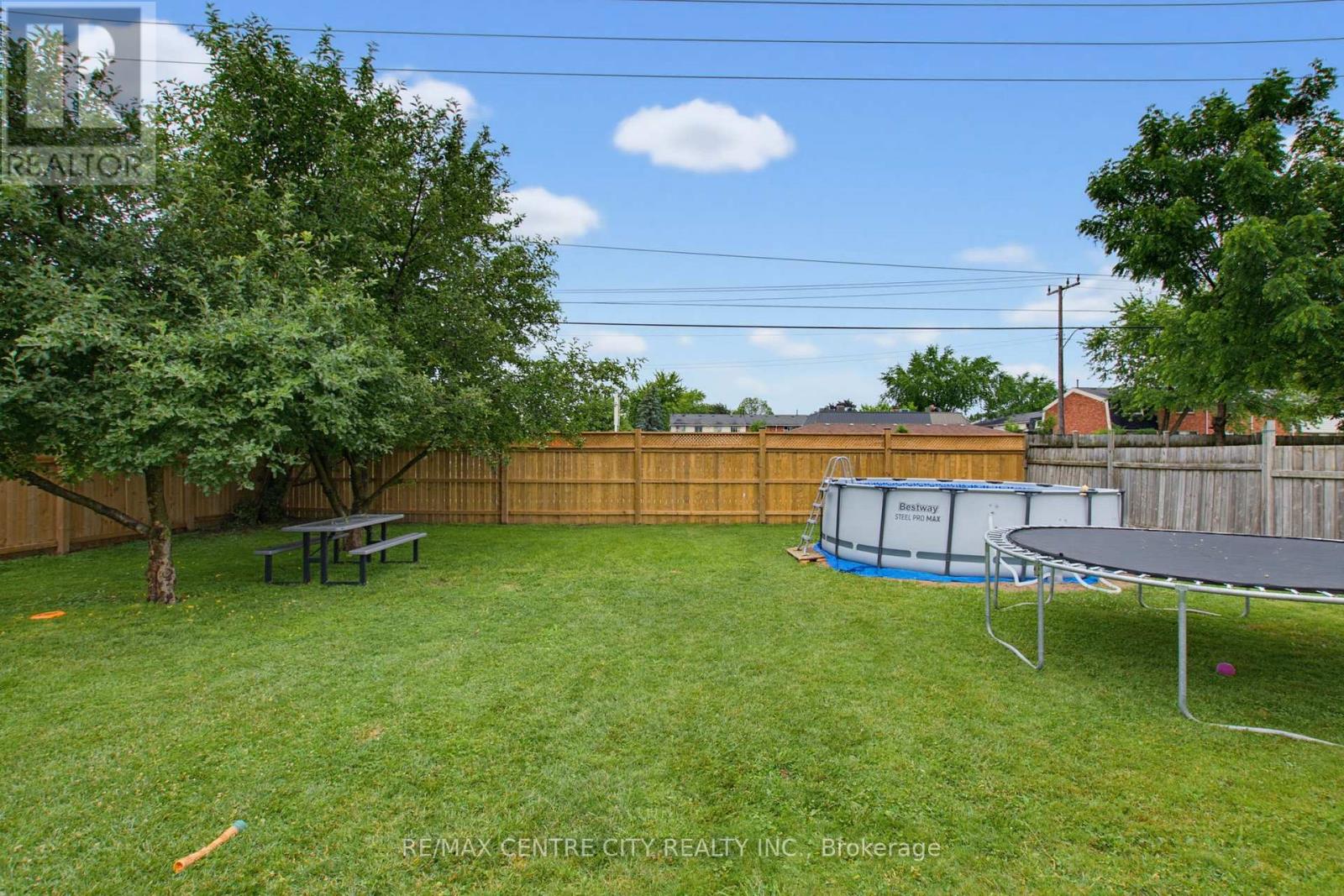 204 Burnside Drive Property Photo 40