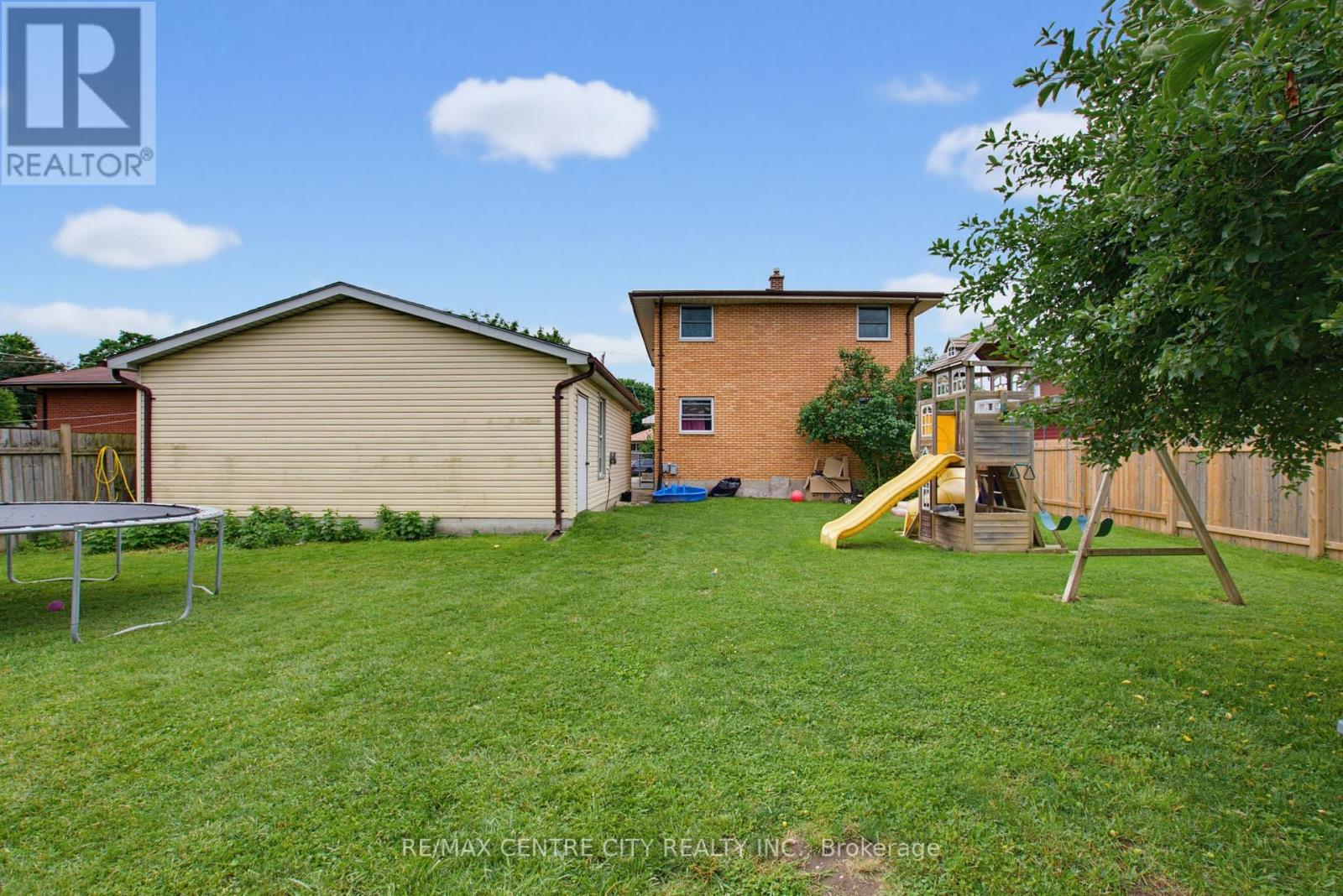 204 Burnside Drive Property Photo 42