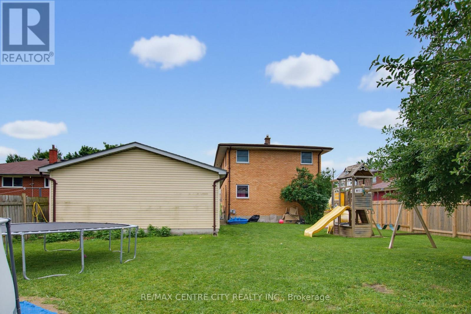 204 Burnside Drive Property Photo 43